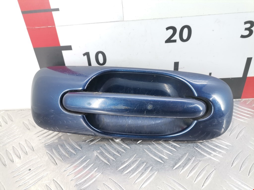 Ручка двери сдвижной наружная левая Chrysler Grand Voyager 4 (2000-2008)