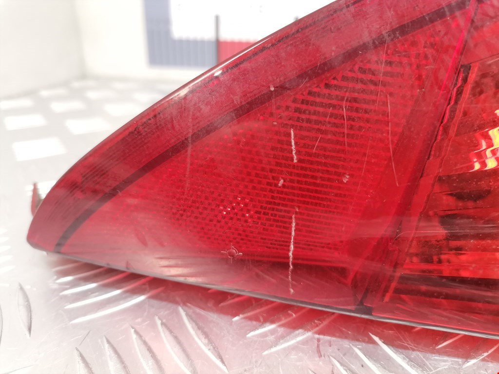 Фонарь задний левый FIAT Punto II (188) 1999-2007