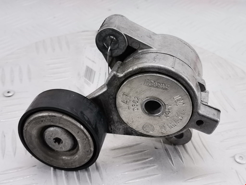 Натяжитель ремня генератора (приводного поликлинового ремня Volkswagen Tiguan 1 (2007-2016)