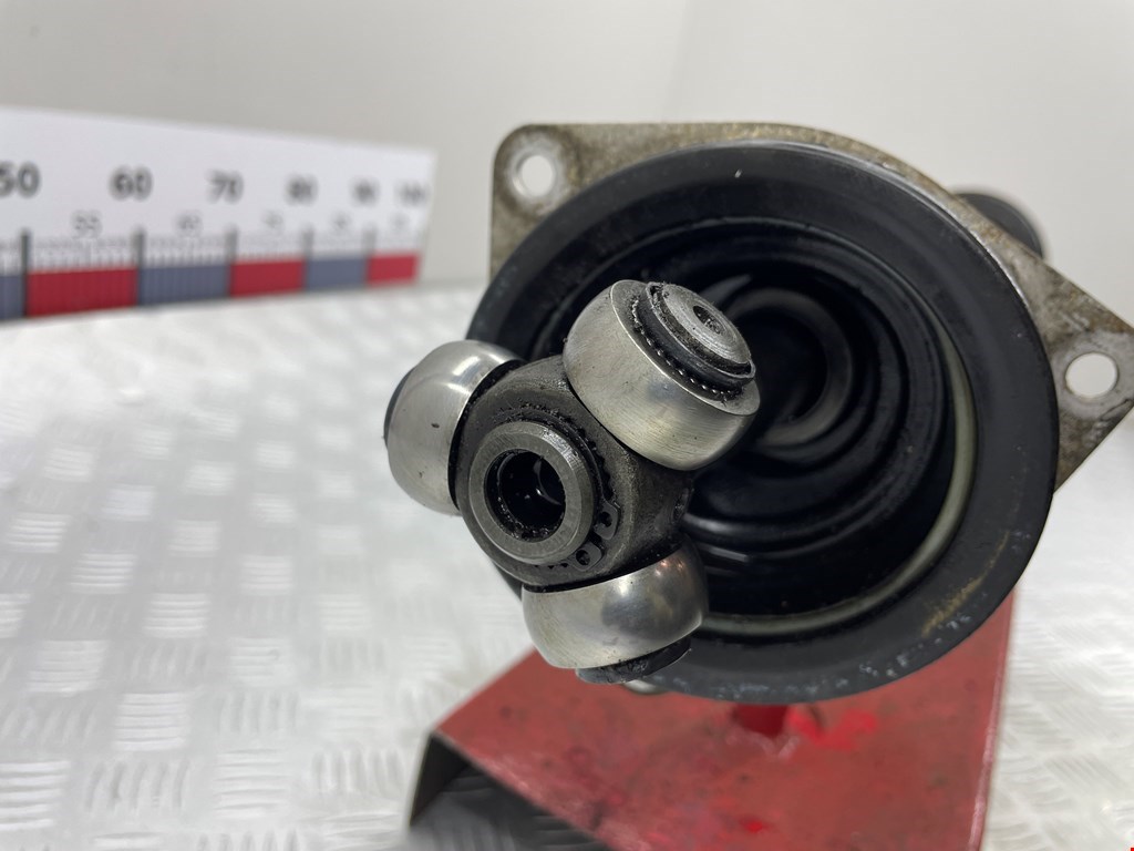 Полуось (привод, приводной вал) передняя левая RENAULT Laguna 1993-2000