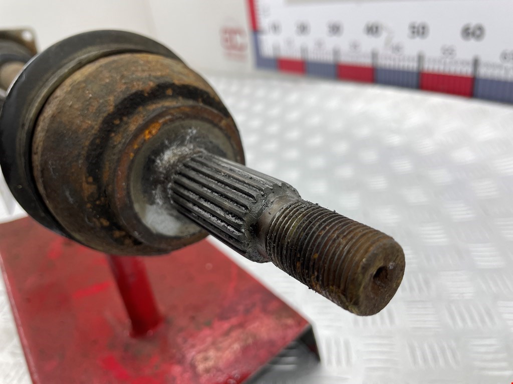 Полуось (привод, приводной вал) передняя левая RENAULT Laguna 1993-2000