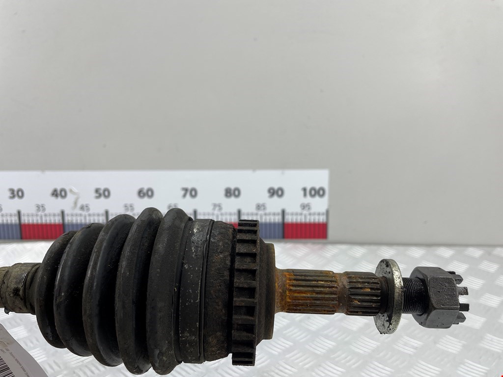 Полуось (привод, приводной вал) передняя правая OPEL Corsa B 1993-2000