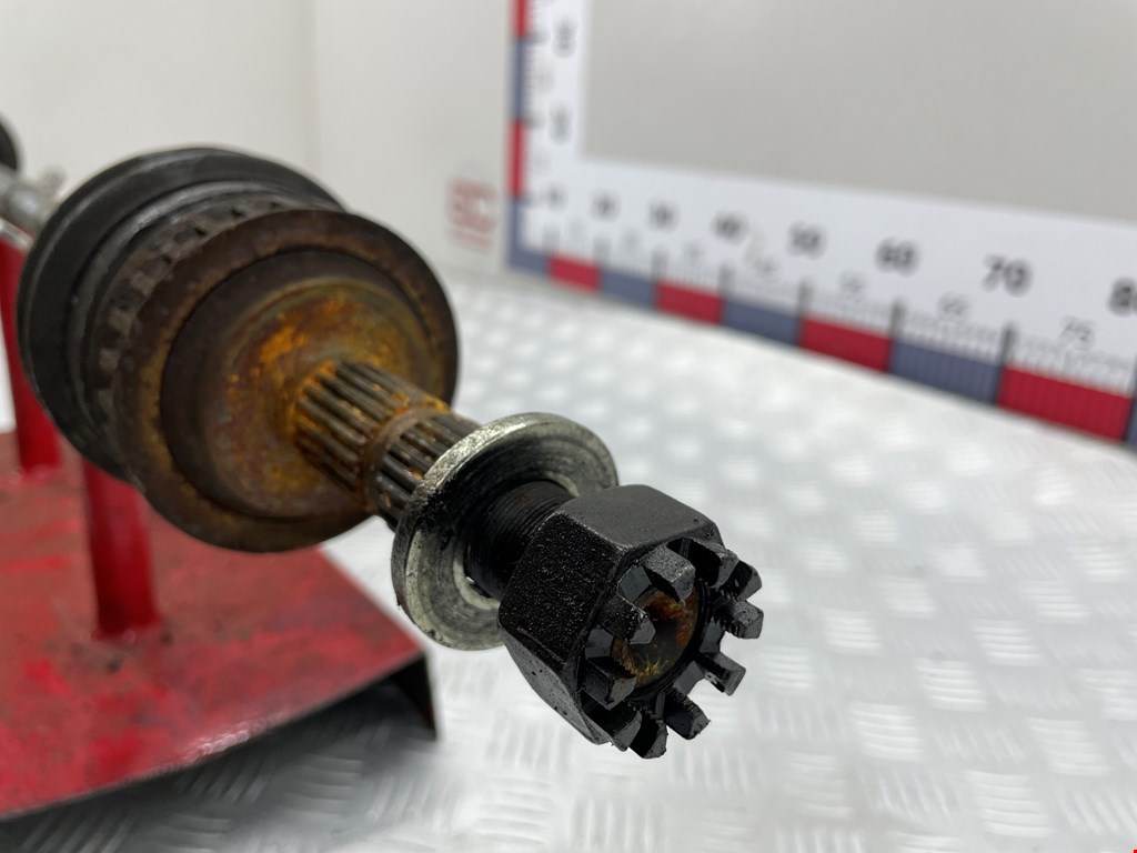 Полуось (привод, приводной вал) передняя правая OPEL Corsa B 1993-2000