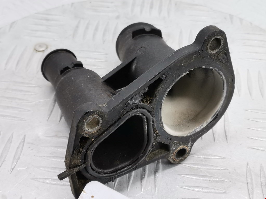 Корпус термостата FORD Focus I 1998-2005