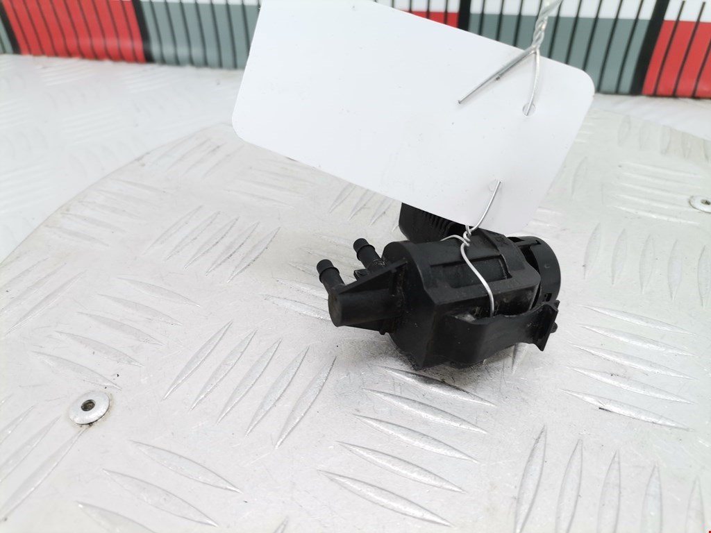 Клапан воздушного фильтра Audi TT 8N (1998-2006)