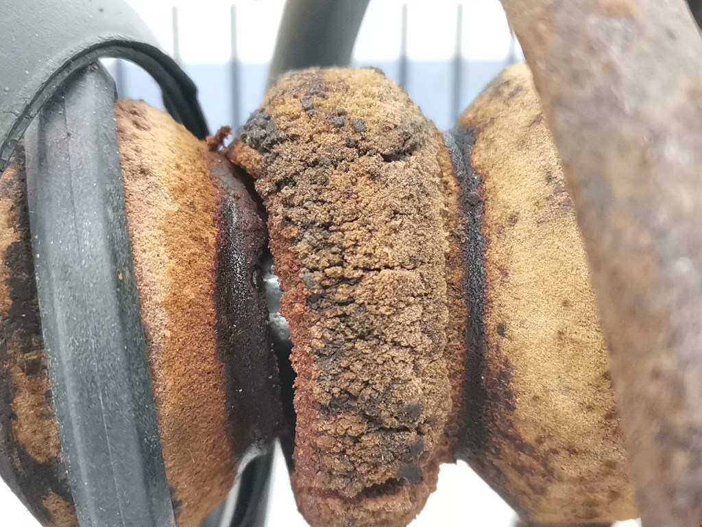 Амортизатор задний правый AUDI A4 B5 1995-2001