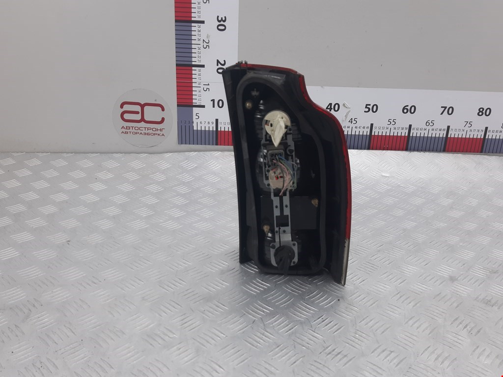 Фонарь задний левый VOLVO V70 II 2000-2007