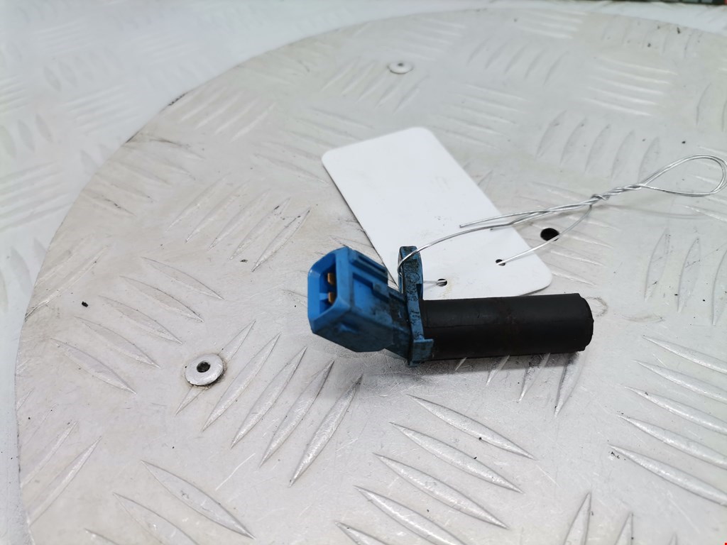 Датчик положения коленвала FORD Fiesta 2001-2008