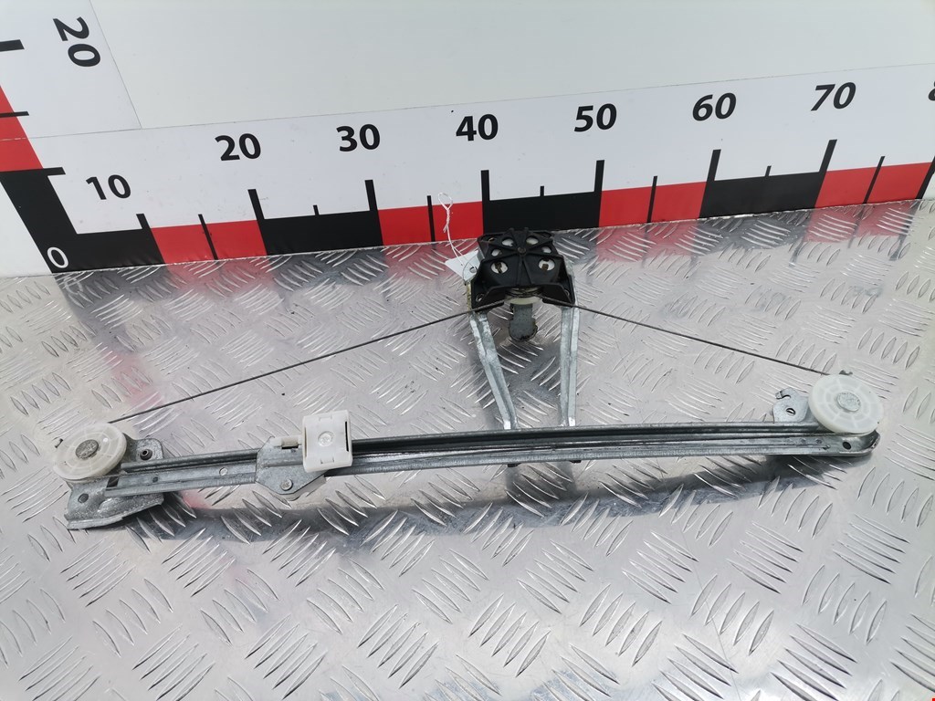 Стеклоподъемник задний левый MERCEDES-BENZ C-Class C-klasse W202 1993-2000