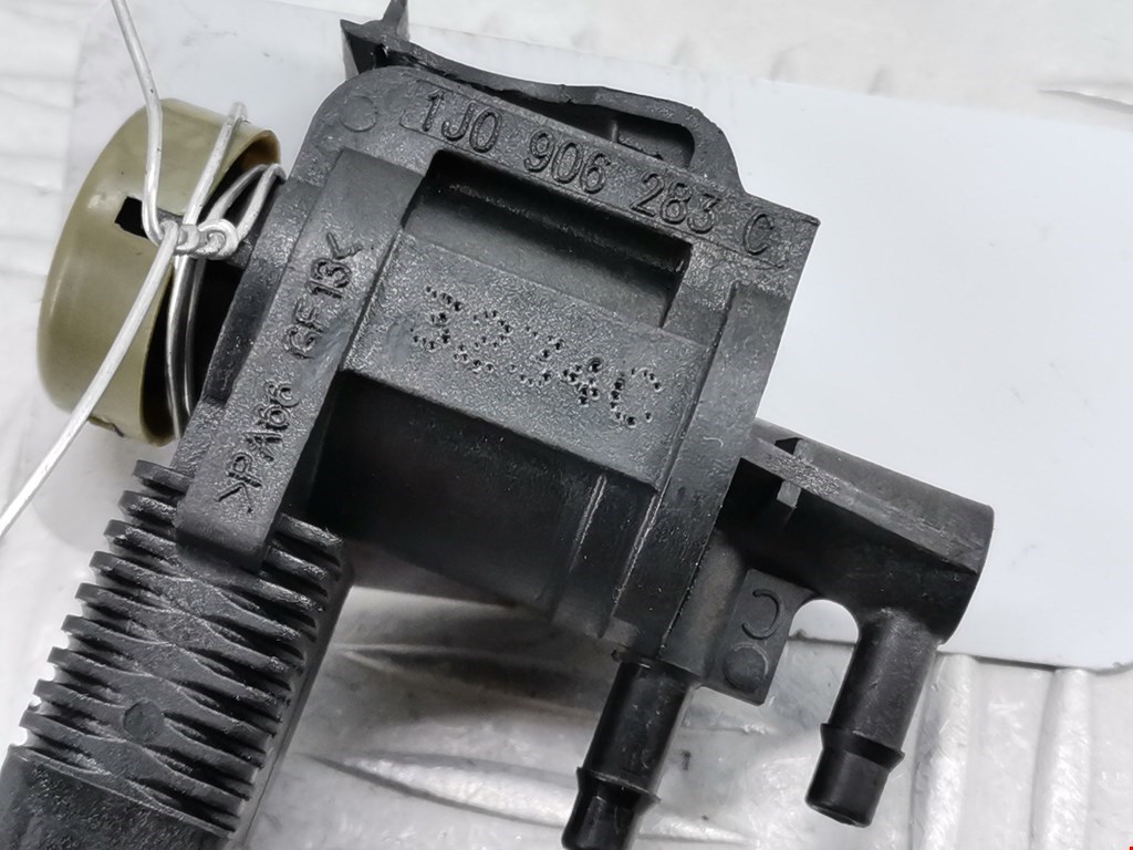 Клапан электромагнитный AUDI A4 B7 2004-2007