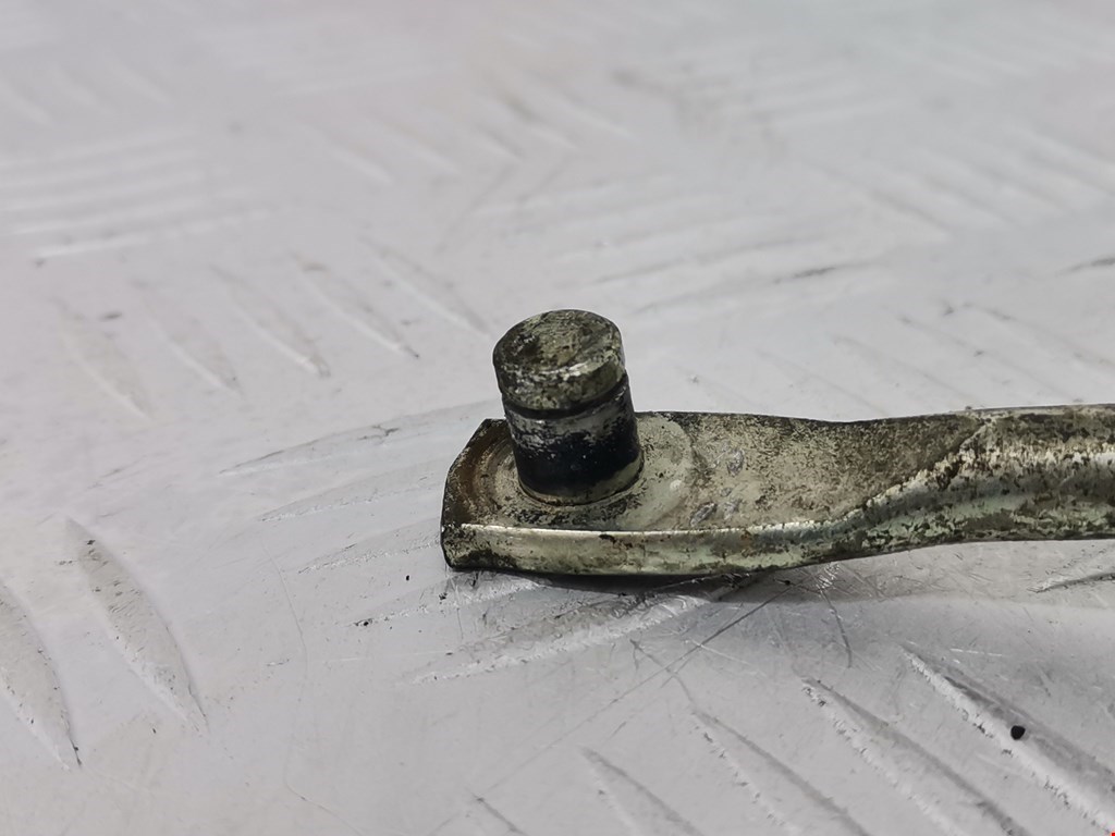 Кронштейн MERCEDES-BENZ E-Class W211, S211 2002-2009