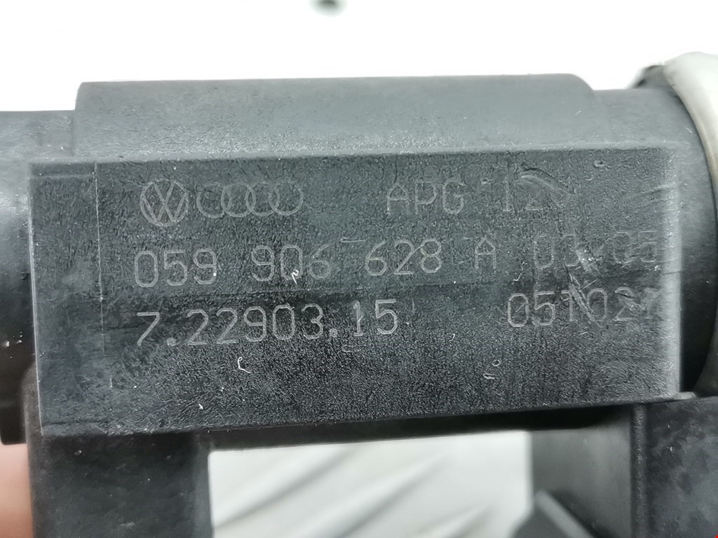 Клапан электромагнитный AUDI A4 B7 2004-2007