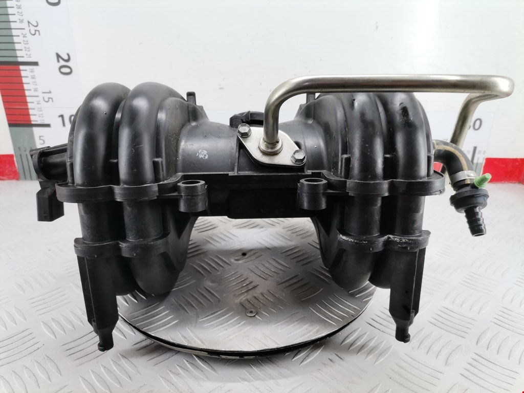 Коллектор впускной VOLKSWAGEN Polo III 1994-2001