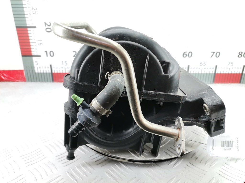 Коллектор впускной VOLKSWAGEN Polo III 1994-2001