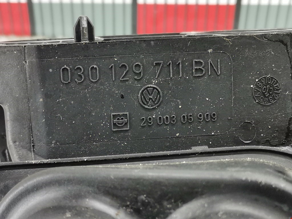 Коллектор впускной VOLKSWAGEN Polo III 1994-2001