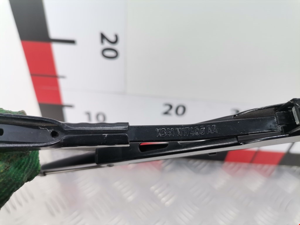 Поводок дворника задний (заднего) FORD Focus I 1998-2005