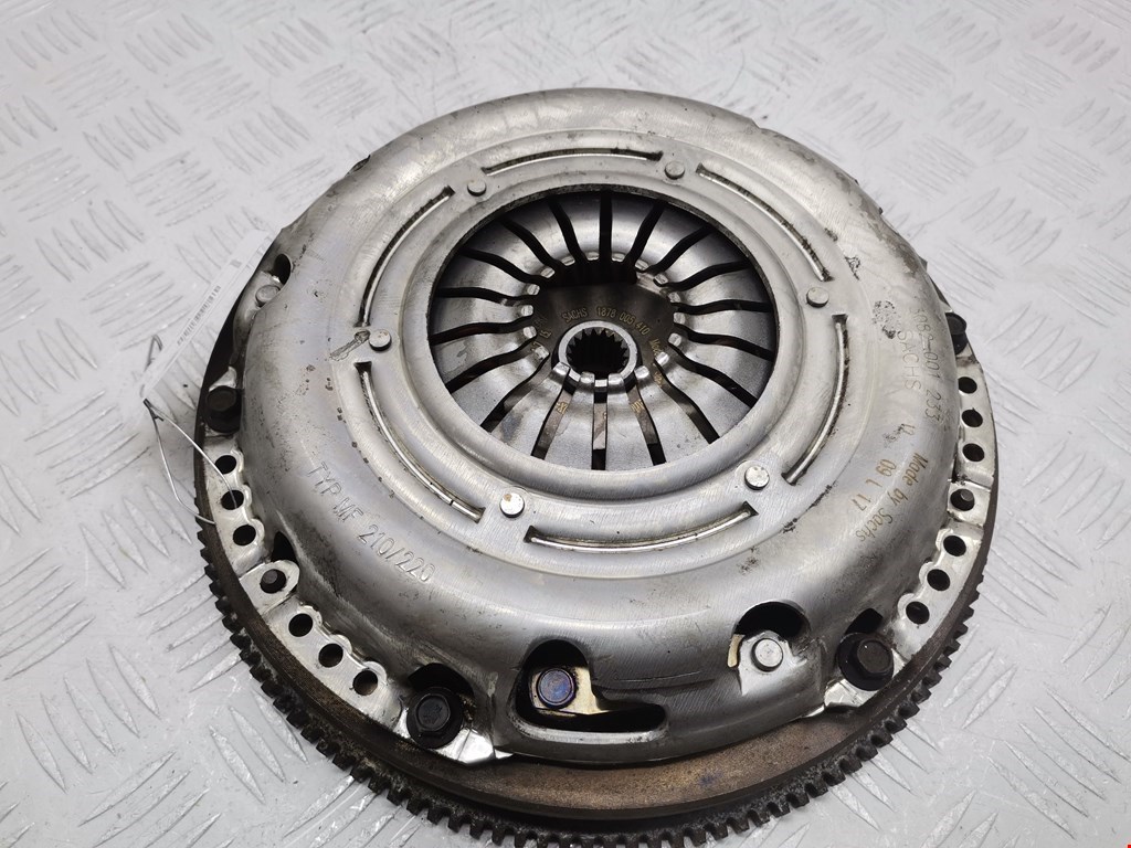 Маховик (демпфер сцепления) FORD Fiesta 2001-2008