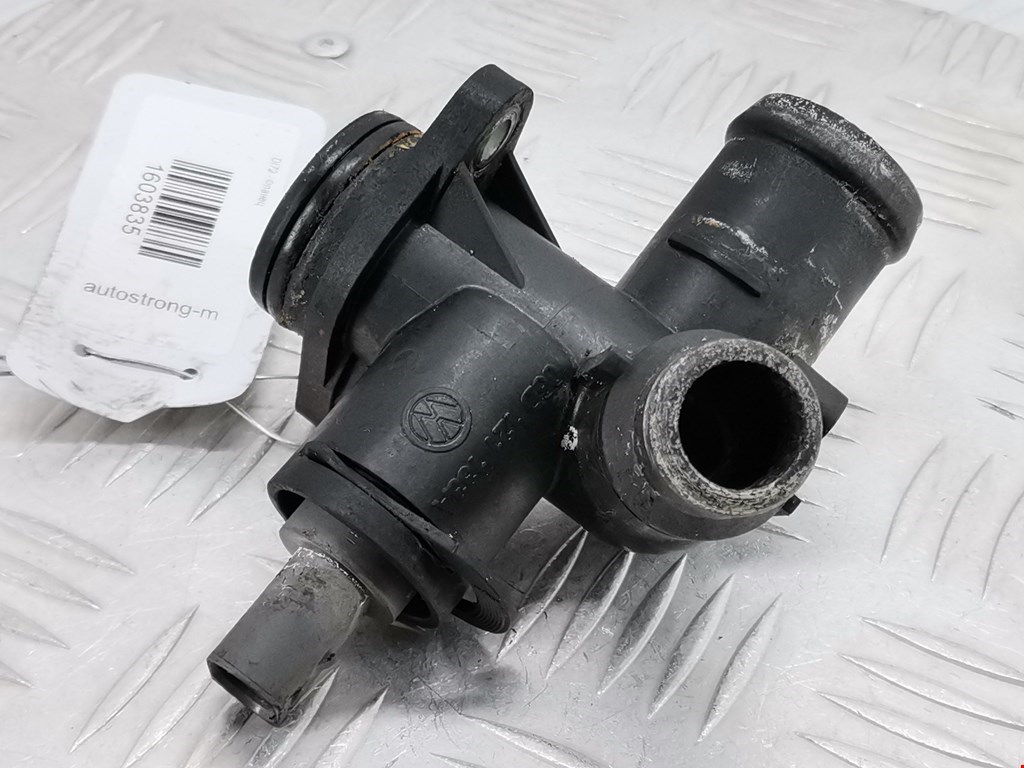 Тройник системы охлаждения AUDI A4 B7 2004-2007