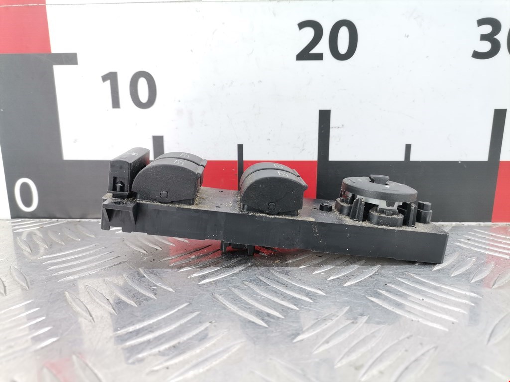 Блок управления стеклоподъемниками FORD Focus II 2005-2011