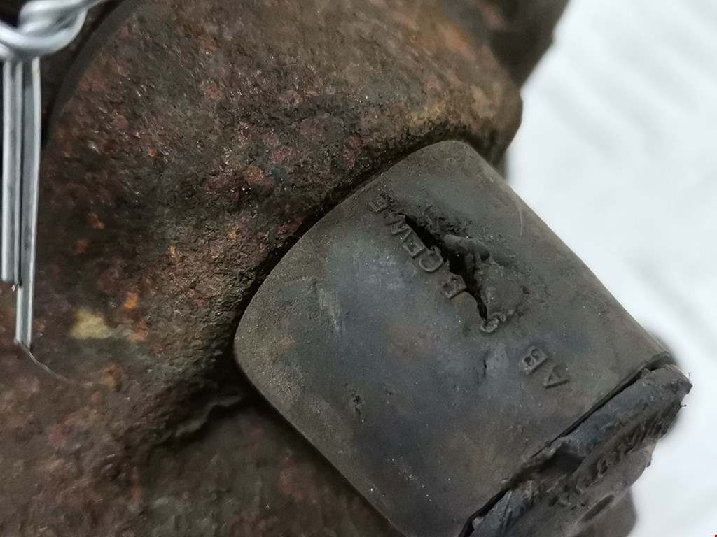 Суппорт передний левый MERCEDES-BENZ E-Class W210, S210 1995-2002