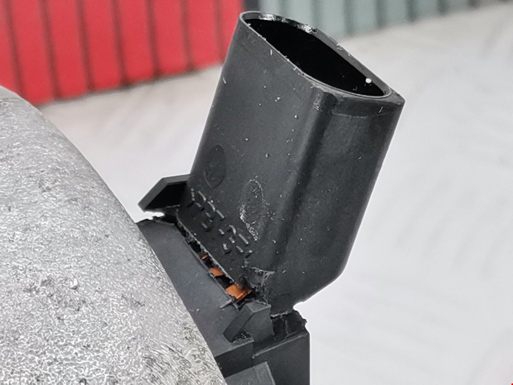 Коллектор впускной VOLKSWAGEN Golf V 2003-2009