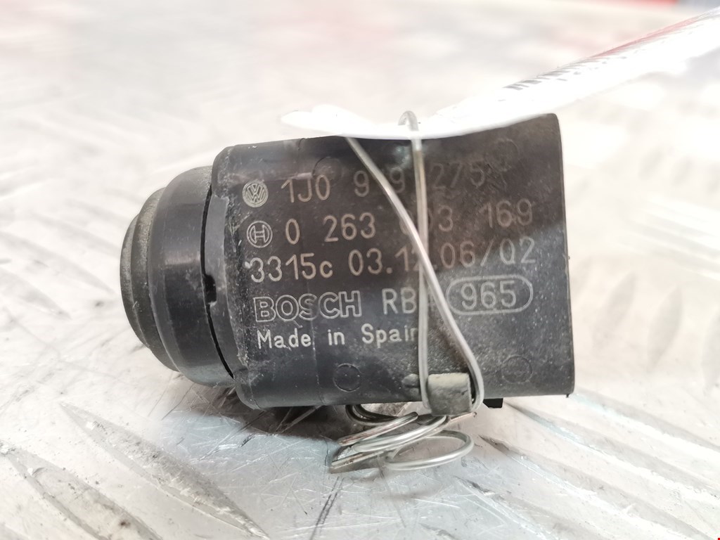 Датчик парковки VOLKSWAGEN Touareg 2002-2010