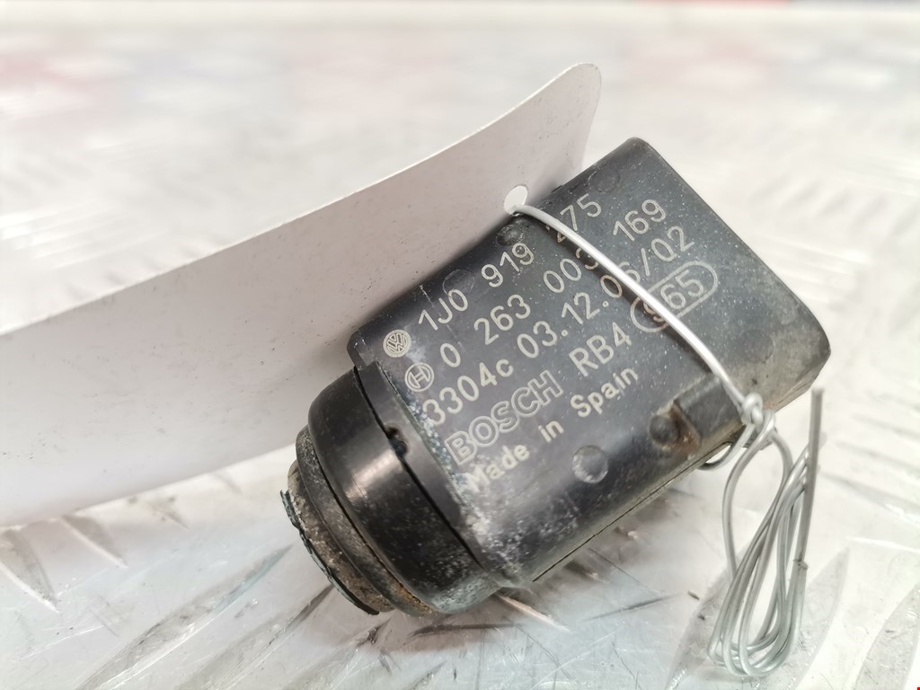 Датчик парковки VOLKSWAGEN Touareg 2002-2010