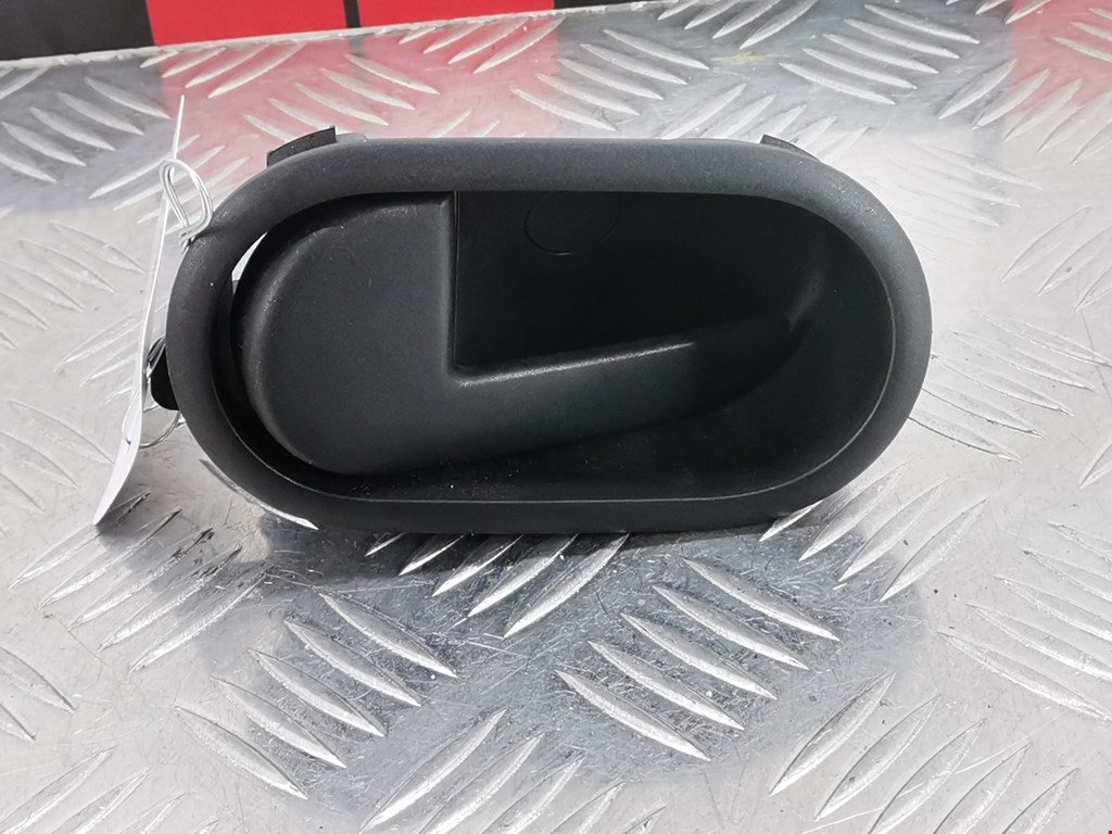 Ручка дверная передняя внутренняя левая FORD Fiesta 2001-2008