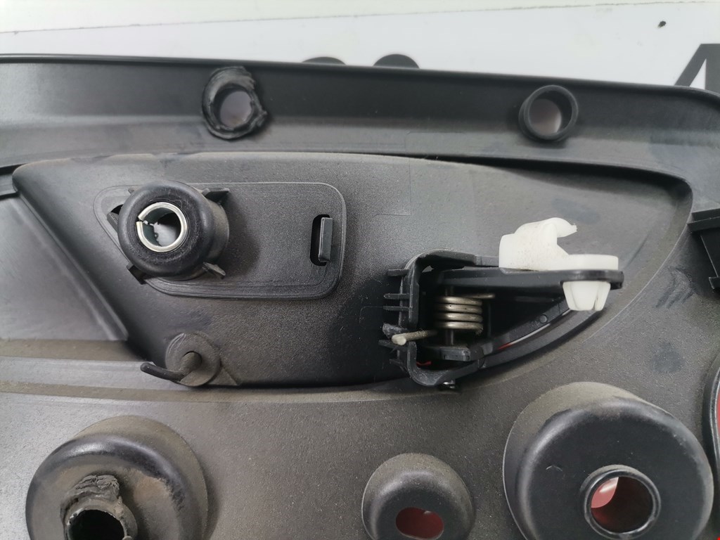 Ручка дверная задняя внутренняя левая FIAT Grande Punto 2005-2009