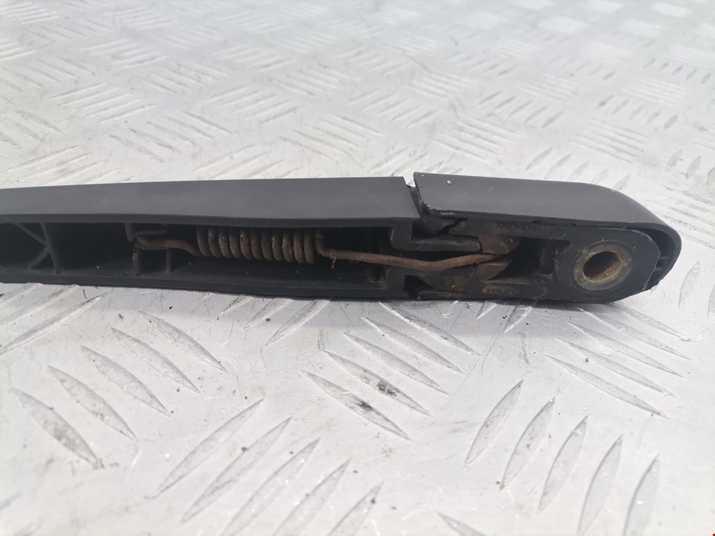 Поводок дворника задний (заднего) PEUGEOT 307 2001-2008