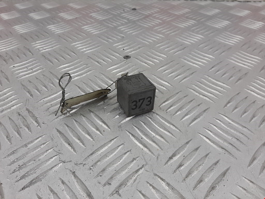 Реле VOLKSWAGEN Passat B5 1997-2005