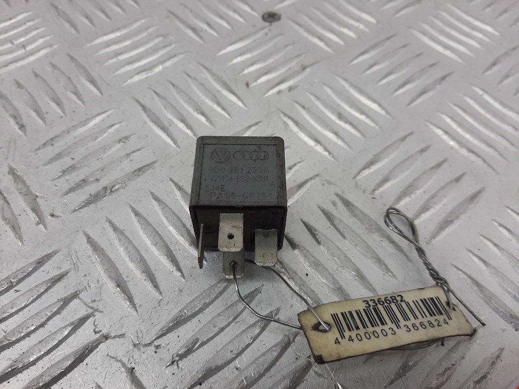 Реле VOLKSWAGEN Passat B5 1997-2005