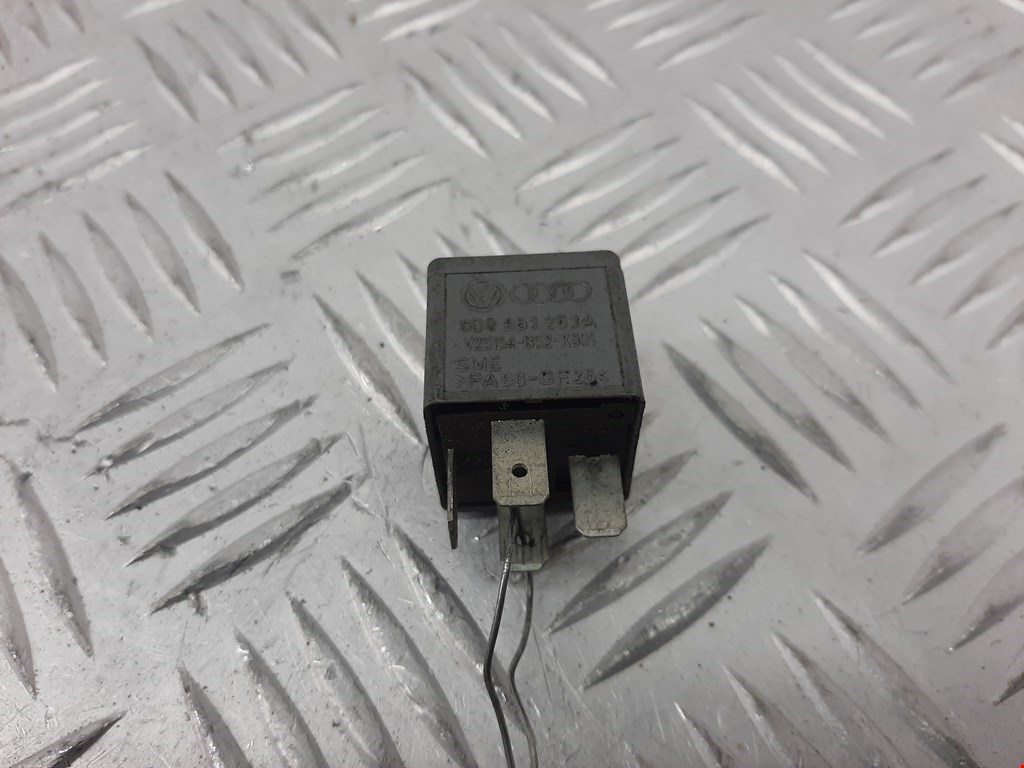 Реле VOLKSWAGEN Passat B5 1997-2005