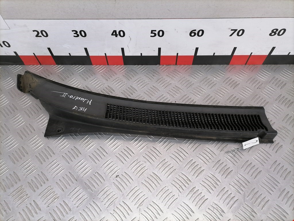 Дождевик (жабо) Hyundai Lantra 2 (1995-2000)