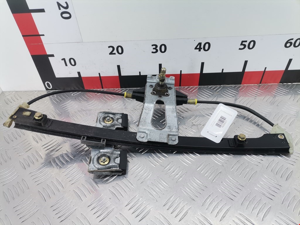 Стеклоподъемник задний правый VOLKSWAGEN Golf III 1991-1997