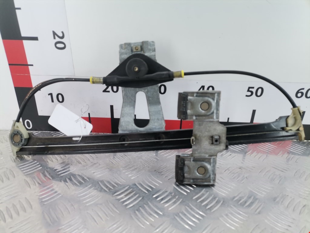 Стеклоподъемник задний правый VOLKSWAGEN Golf III 1991-1997