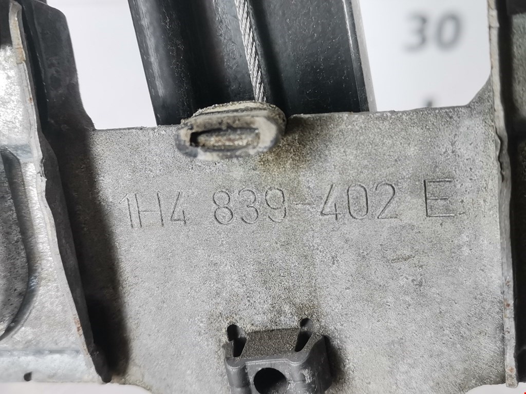 Стеклоподъемник задний правый VOLKSWAGEN Golf III 1991-1997