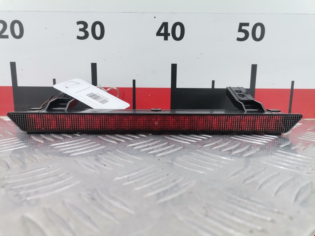 Фонарь дополнительный тормозной (стоп-сигнал) Skoda Fabia 1 (1999-2007)