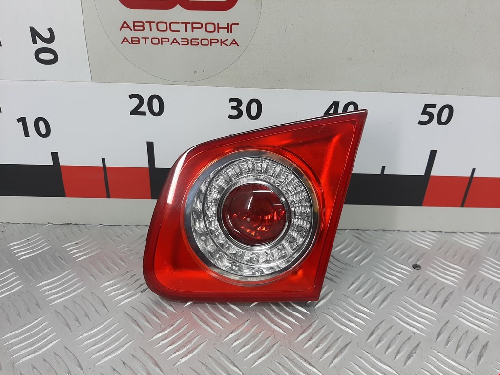 Фонарь крышки багажника правый Volkswagen Jetta 5 (2005-2010)
