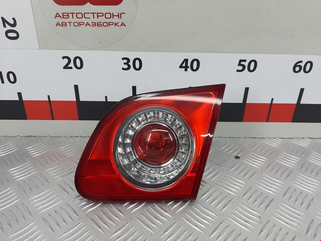 Фонарь крышки багажника правый Volkswagen Passat 6 (2005-2010)