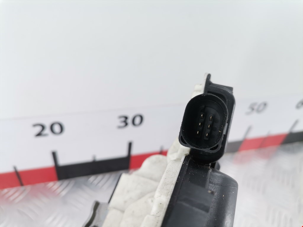 Замок двери задней правой VOLKSWAGEN Passat CC 2008-2017