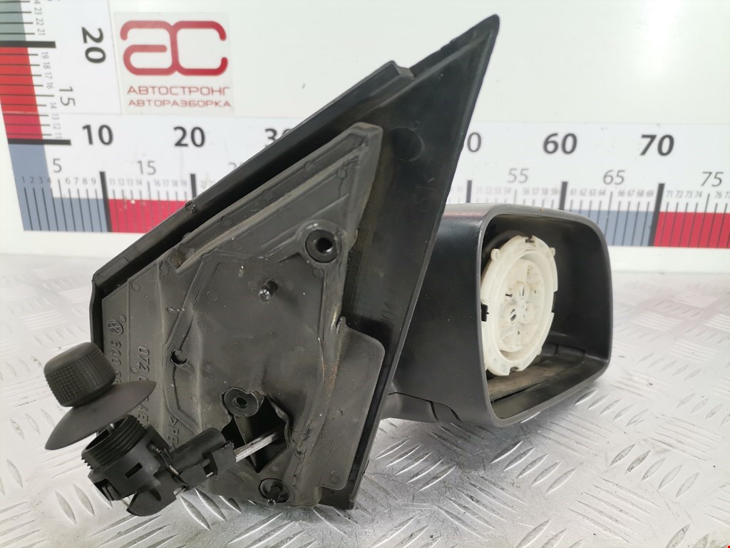Зеркало правое VOLKSWAGEN Polo IV 2001-2009