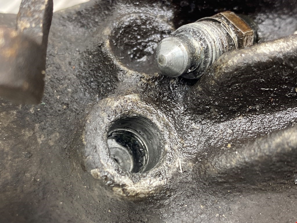 Суппорт задний левый VOLKSWAGEN Passat B5 1997-2005