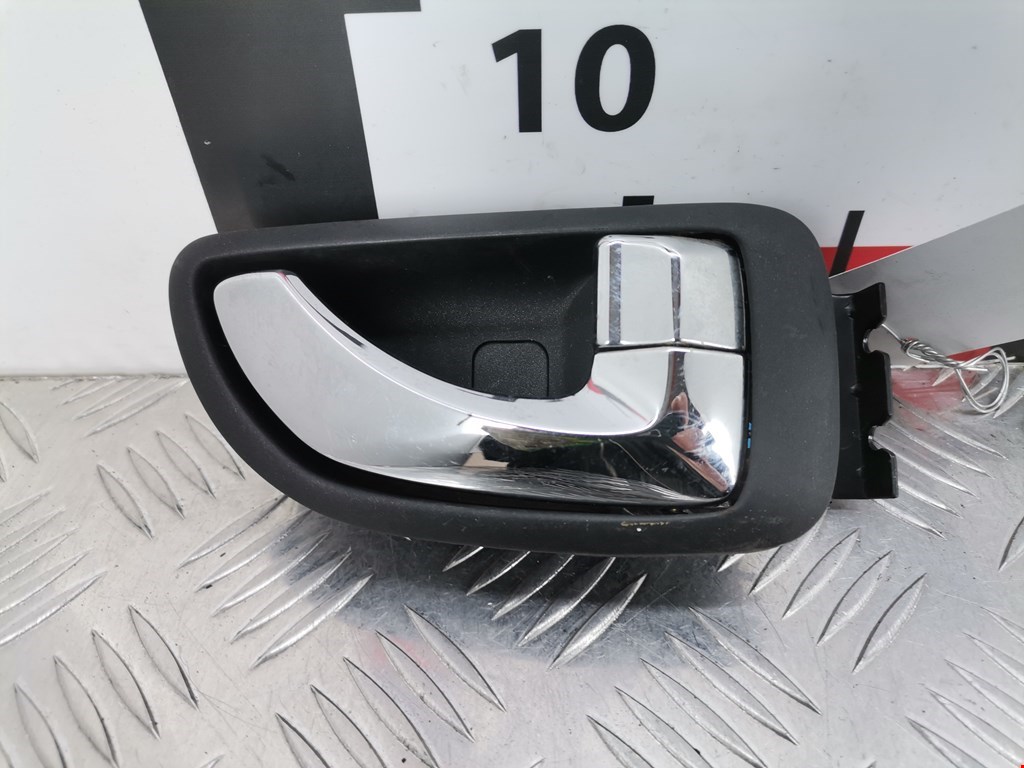 Ручка дверная передняя внутренняя правая HYUNDAI Santa Fe SM/ Classic 2000-2012