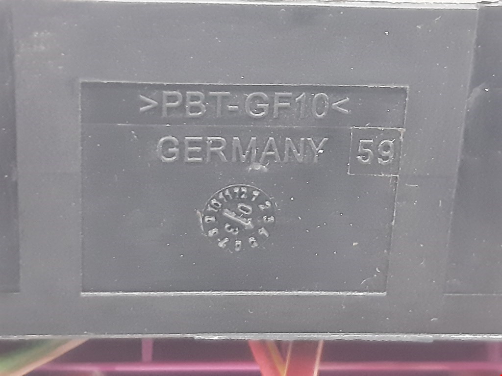 Датчик уровня в бачок омывателя VOLKSWAGEN Sharan 1995-2010