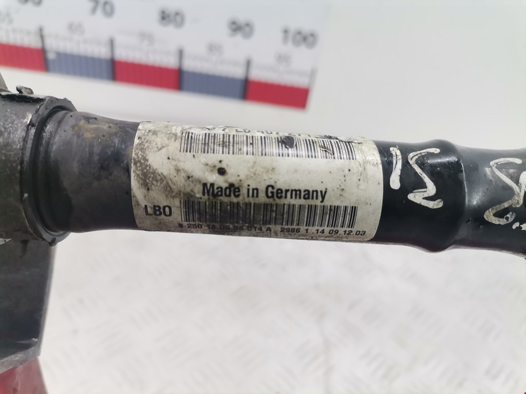 Полуось (привод, приводной вал) передняя правая VOLKSWAGEN Touareg 2002-2010