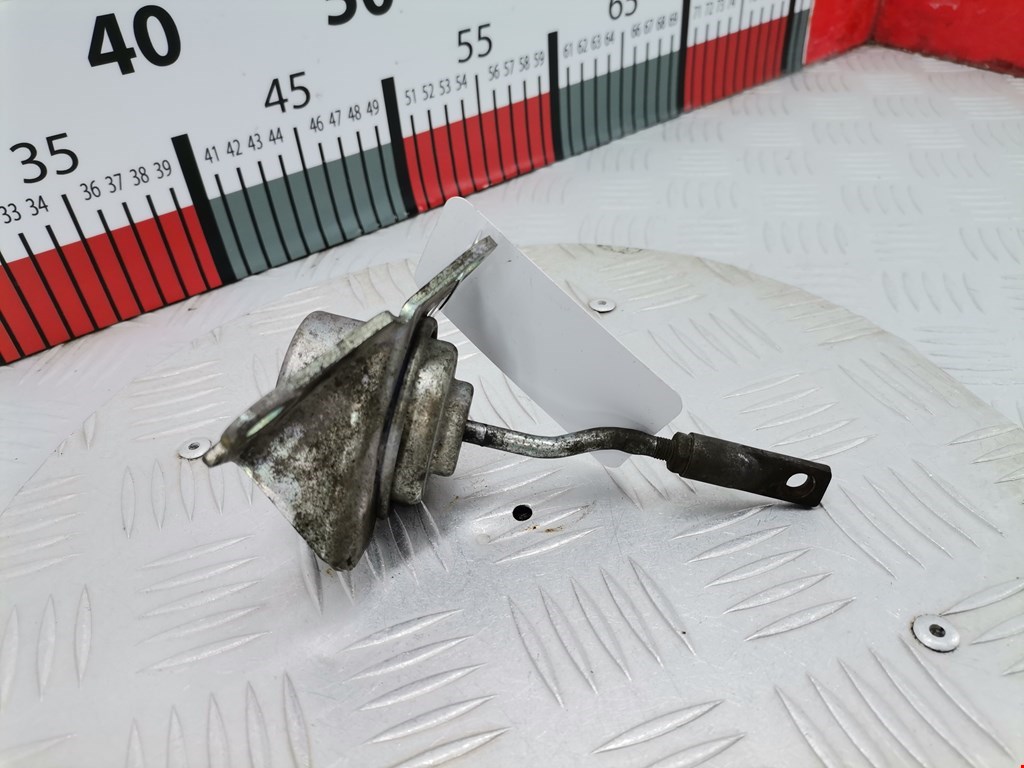 Моторчик привода (положения воздушных) заслонок (актуатор сервопривода турбины) CITROEN Xsara Picasso 1999-2012