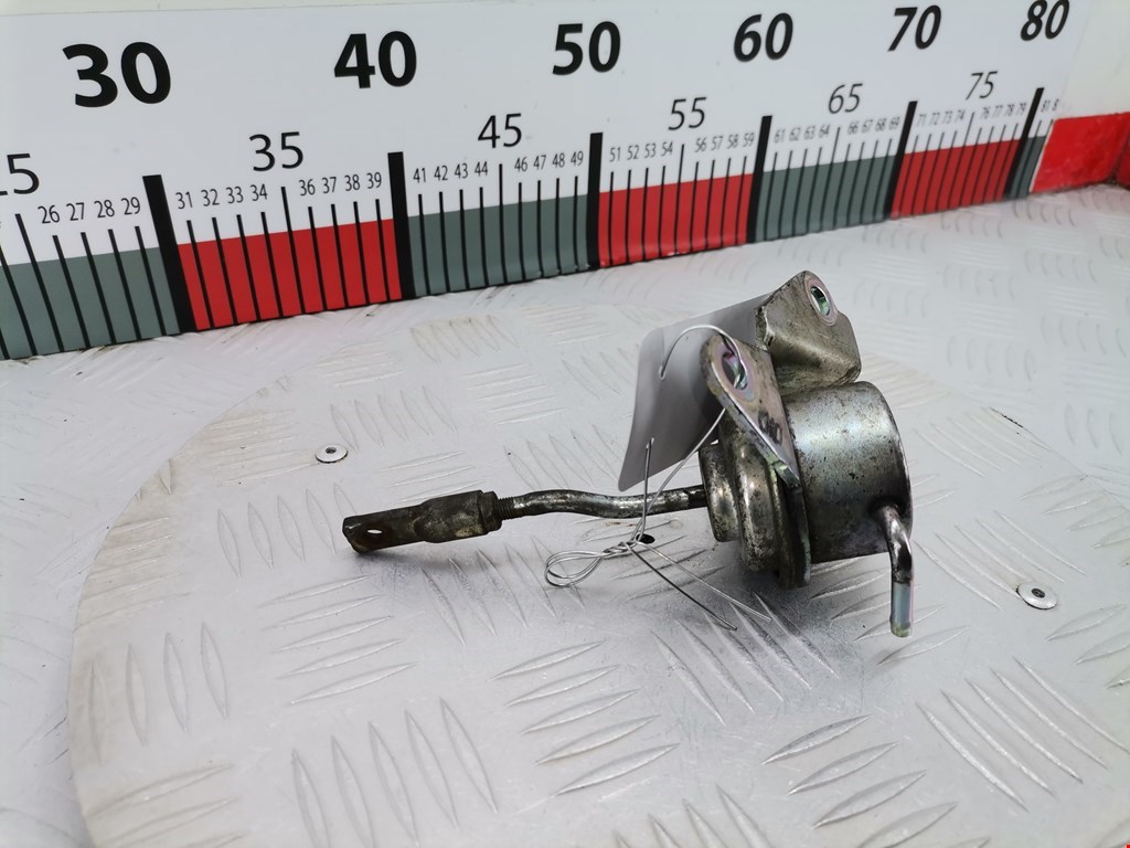 Моторчик привода (положения воздушных) заслонок (актуатор сервопривода турбины) CITROEN Xsara Picasso 1999-2012