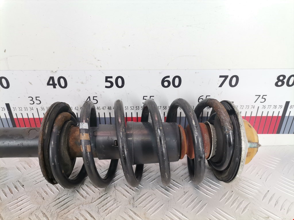 Амортизатор передний левый VOLKSWAGEN Passat B5 1997-2005