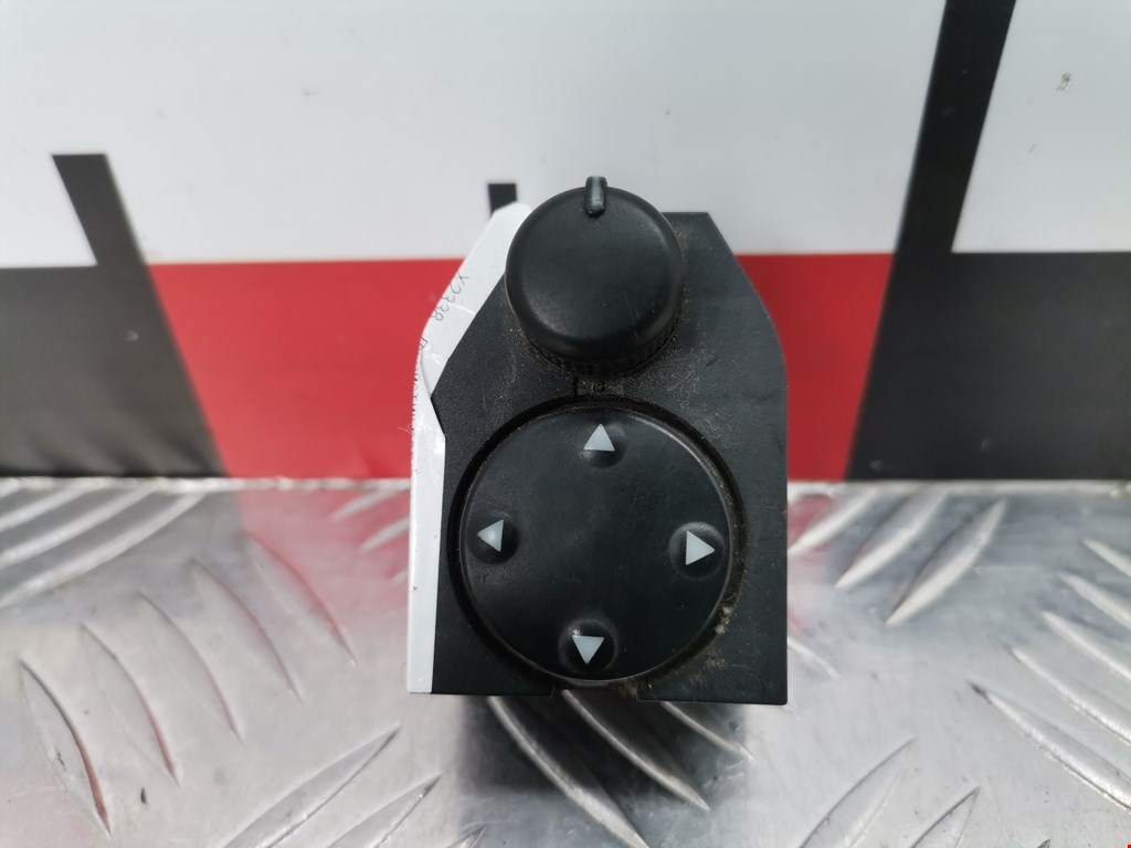 Блок управления зеркалами AUDI A4 B5 1995-2001